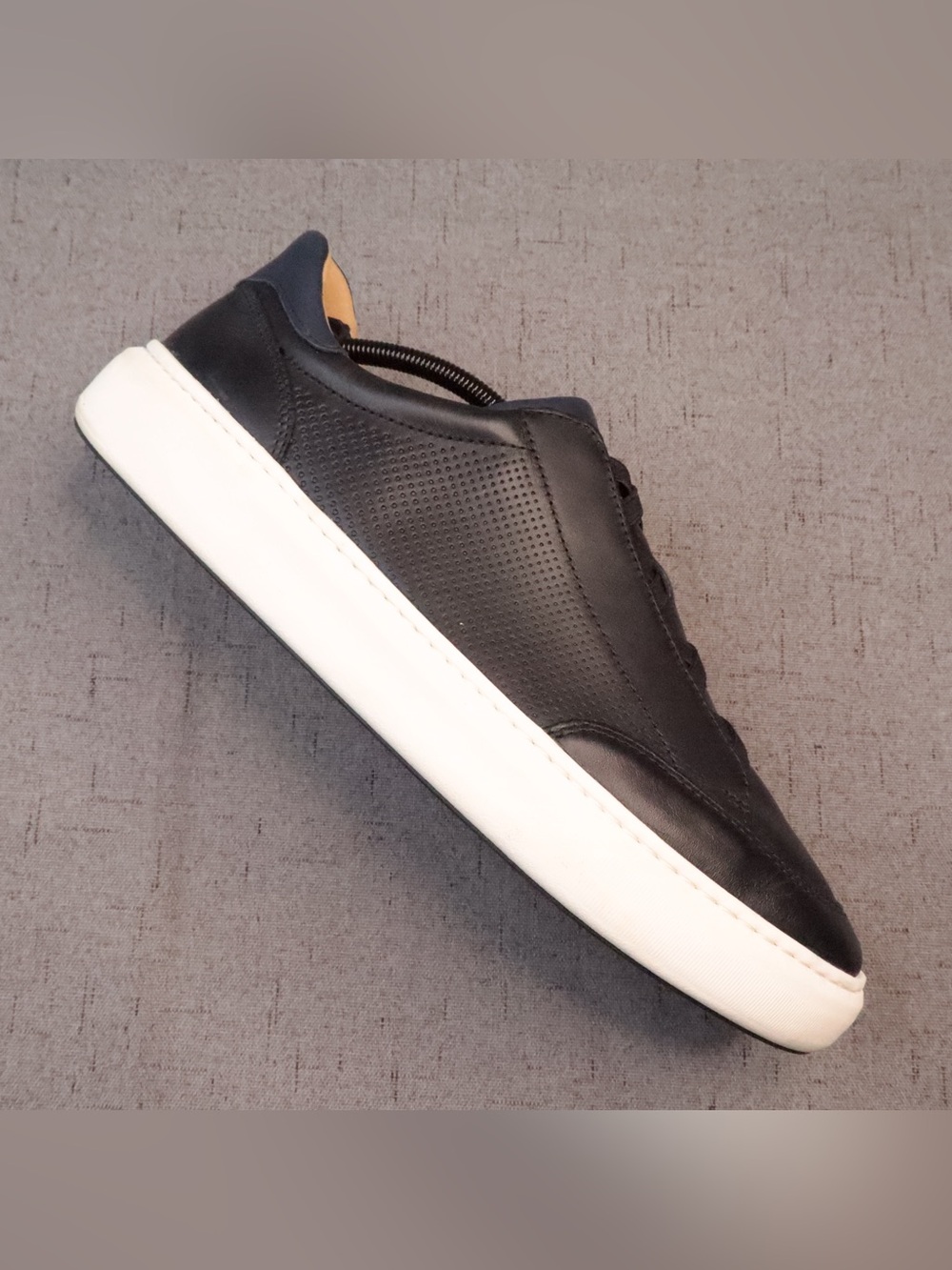 Johnston & Murphy Anders Black Perforated Leather Sneaker Men 13M 25-2852⁠